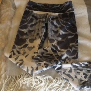 Lulu Lemon Black and White Print